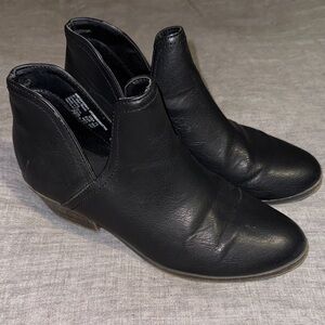 Faded Glory Black Ankle Booties